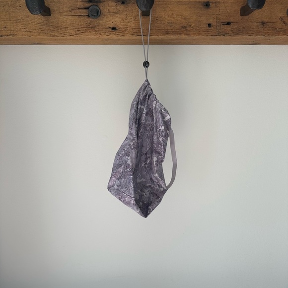 NWOT lululemon Pack It Down Jacket (size 6) - Picture 3 of 8